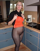 MILFs in Nylons